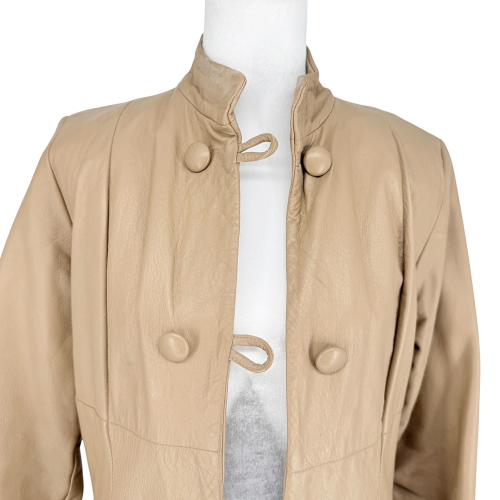 Wilsons Vintage 70s Tan Leather Mid-Length Coat Size S Mandarin Collar Button - Picture 3 of 7
